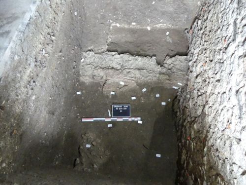Mur gallo-romain découvert lors de la fouille archéologique du Jardin de la Motte Sanguin (crédits : Pôle d'archéologie, 2016)