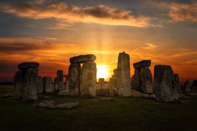 Stonehenge en Angleterre (crédits : Pixabay)