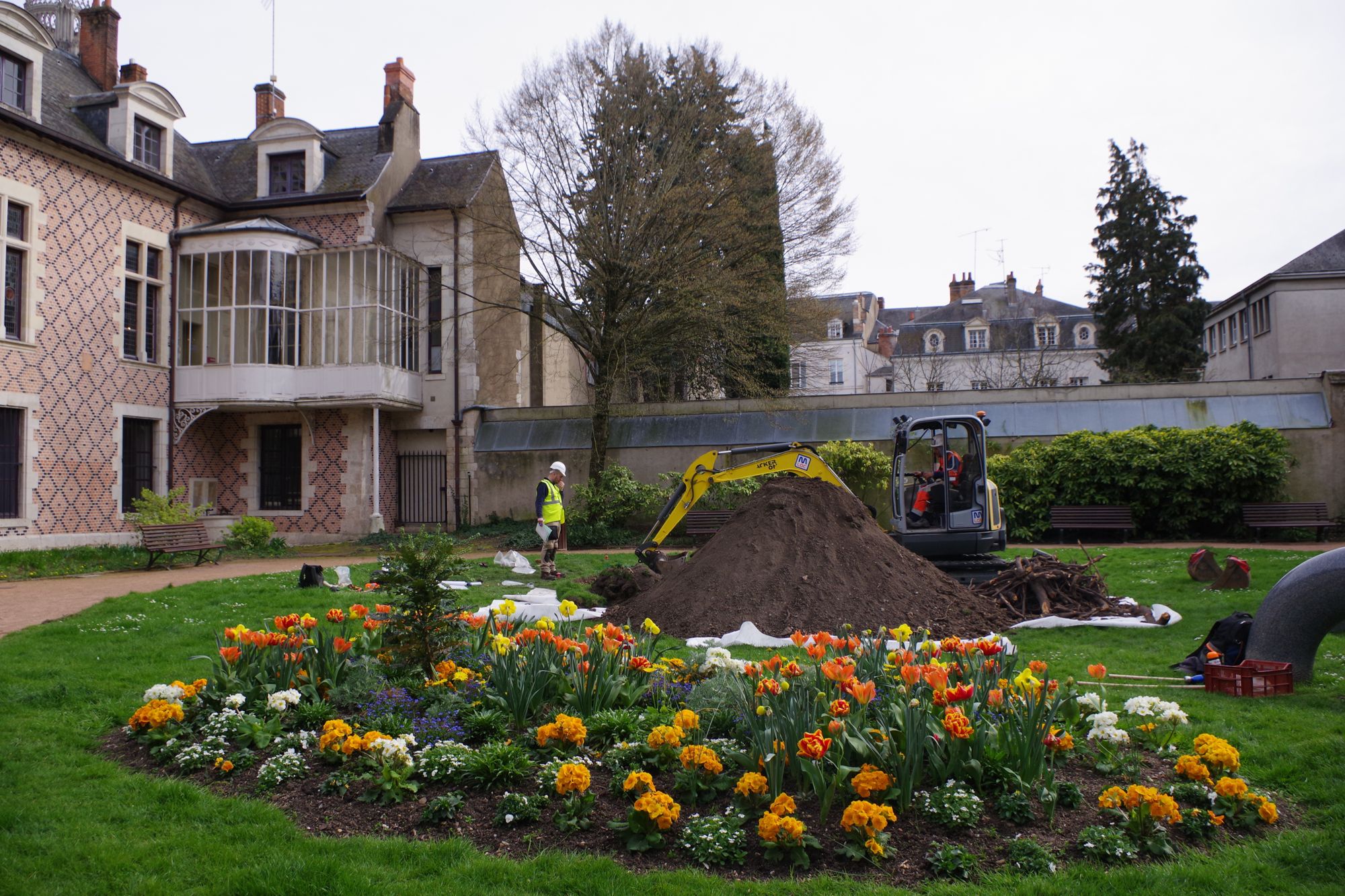 Diagnostic aux abords de l'Hôtel Groslot
