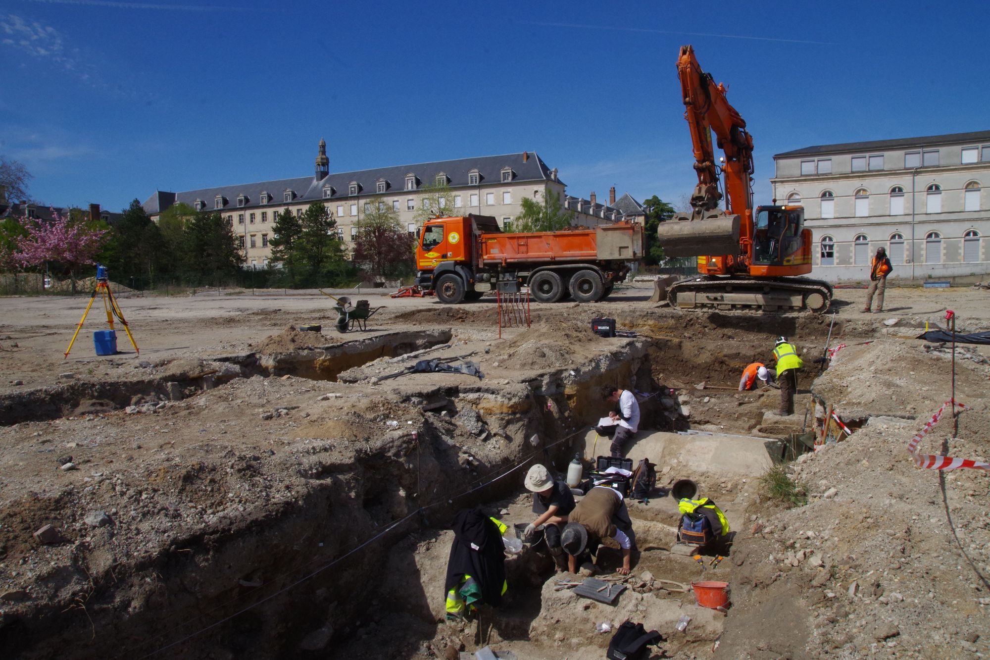 Fouille de l'ancien hôpital Porte Madeleine (phase 1)