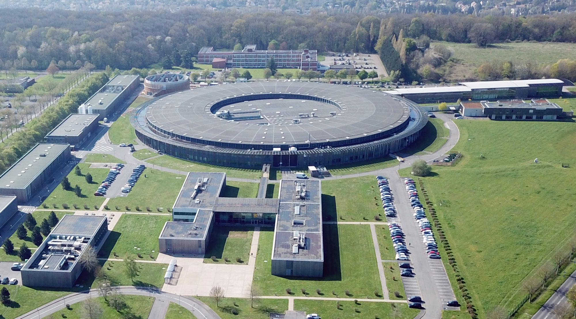 Les tablettes de défixion illuminées par les rayons de SOLEIL ☀📡📜