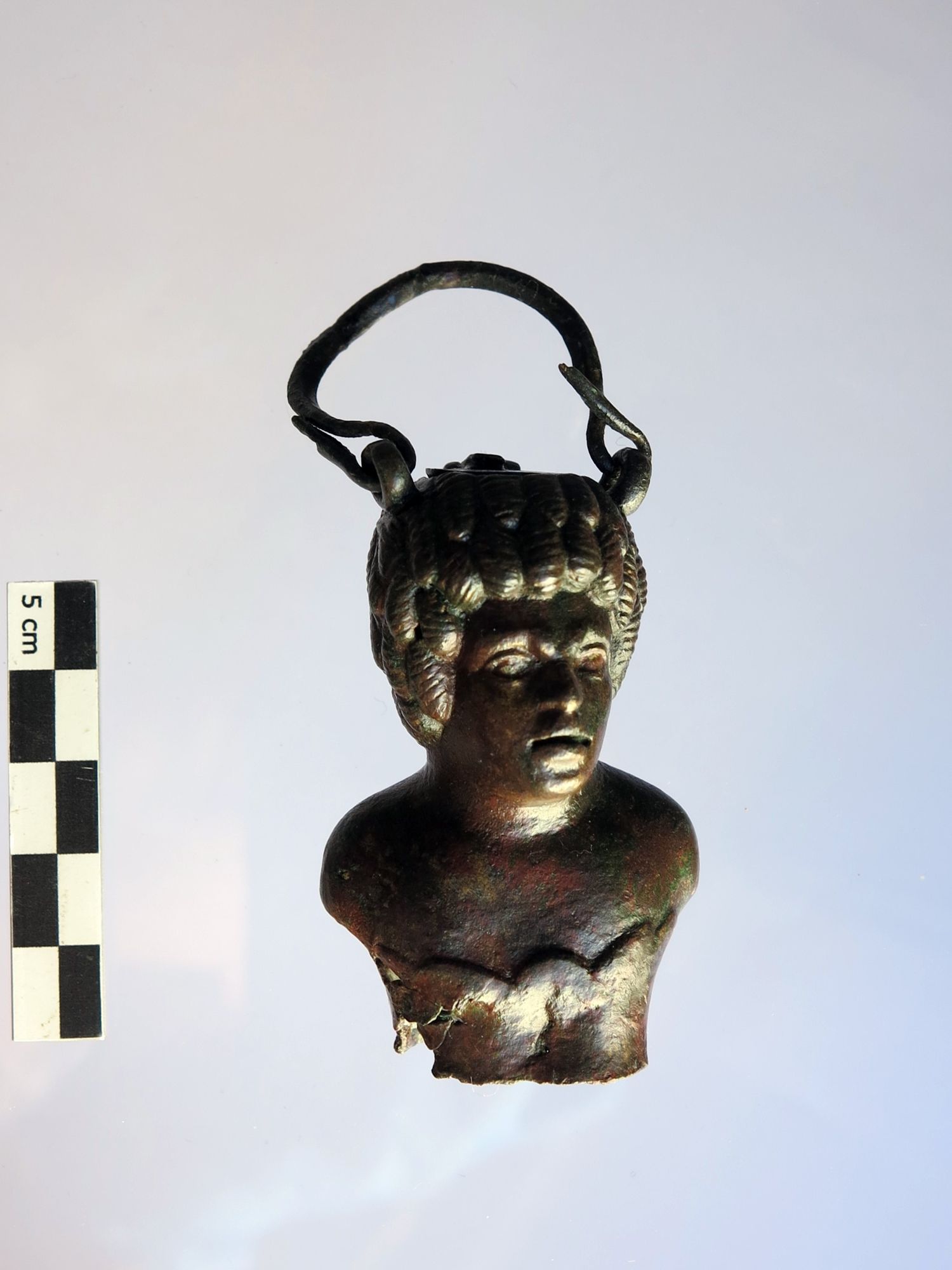 Un vase à parfum gallo-romain