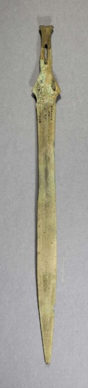 L'épée pistilliforme (crédits : Ch. Camus, Musées d'Orléans, 2019)