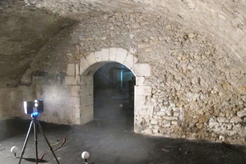 Relevé par scanner 3D d'une cave, cloître Saint-Aignan dans le cadre du programme de recherche SICAVOR (crédits : Pôle d'Archéologie, 2016)