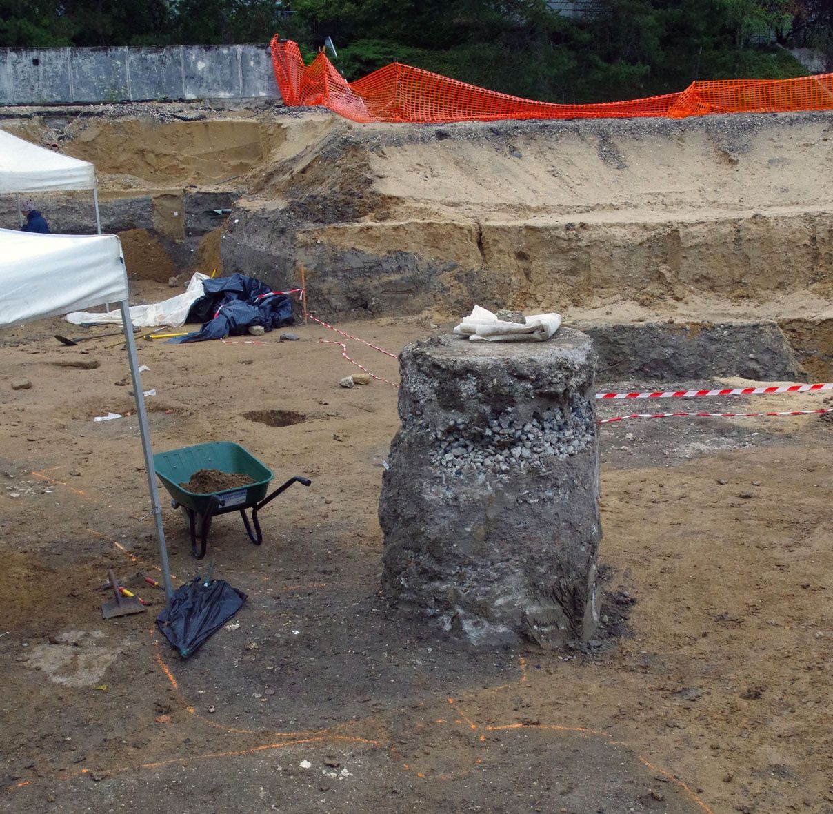 🚧 Du béton et des archéologues