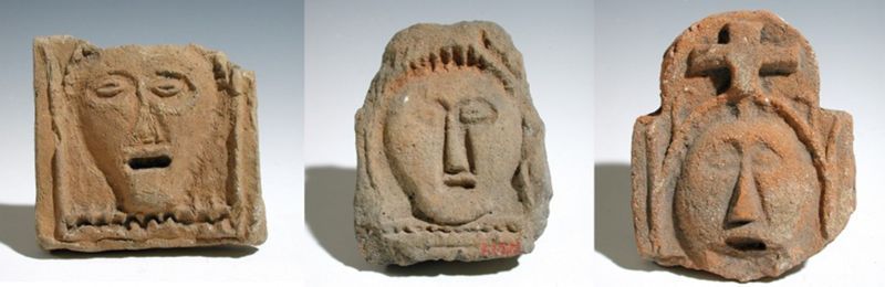 Tuiles antéfixes des VIIIe-IXe siècles produits à Saran - Musée Historique d'Orléans (crédit photo F. Lauginie)