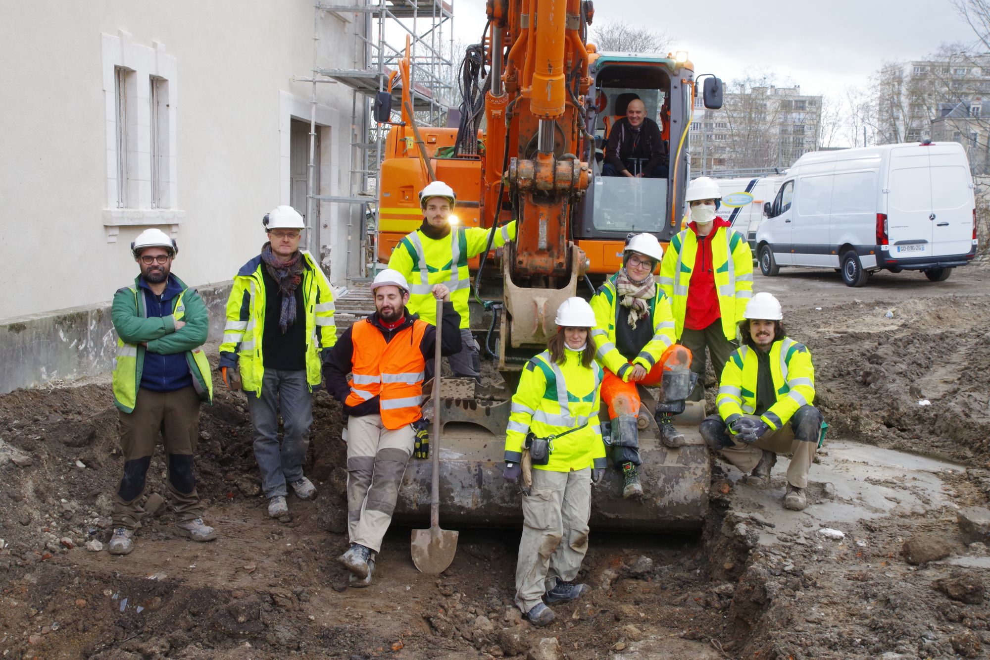 Pour les agents du PAVO la sécurité est assurée par des casques, parkas fluos et chaussures de sécurité.