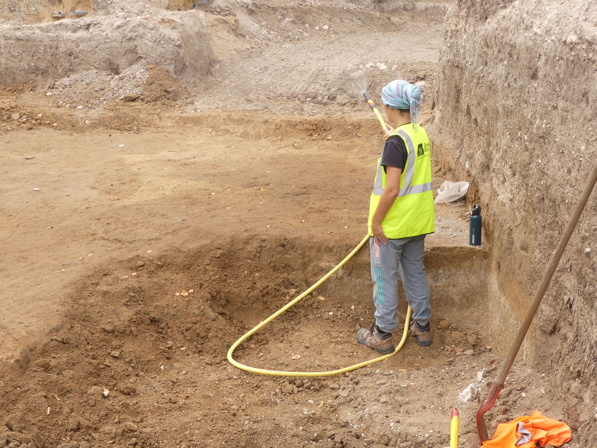Nous nous contentons du tuyau d'arrosage !