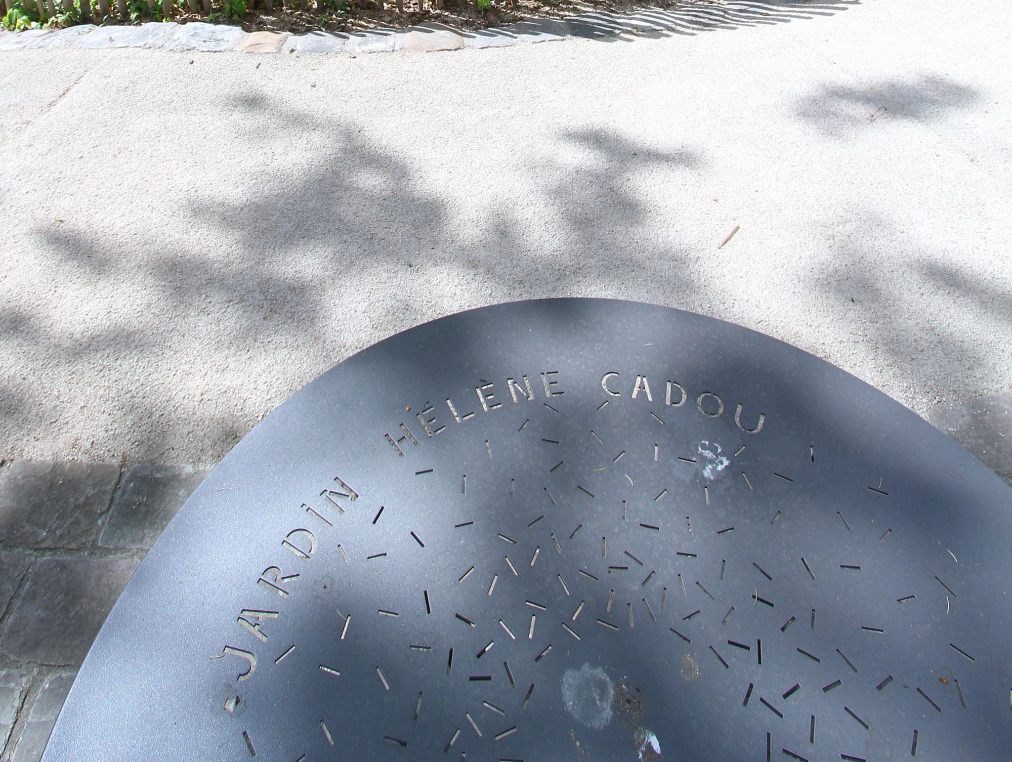 Jardin Hélène Cadou, La Motte-Sanguin